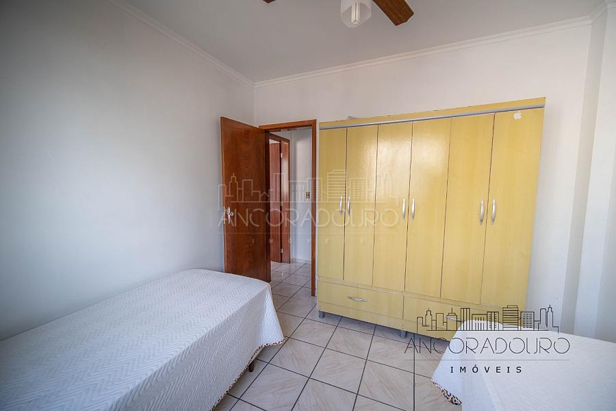 Apartamento na quadra mar - centro de Balneário Camboriú — foto 14