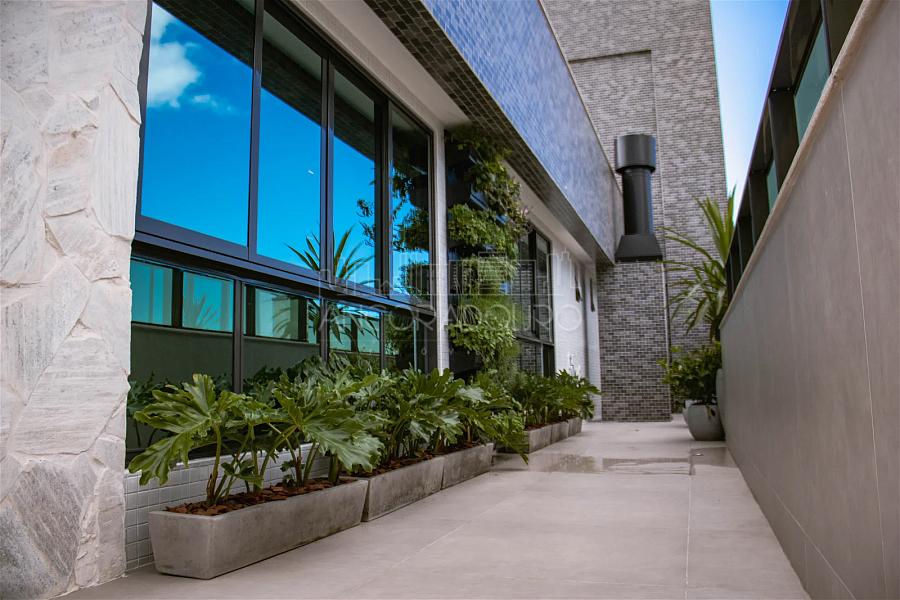 Praia Brava: 3 suítes, 2 vagas, Sacada com churrasqueira, Itajaí. — foto 40