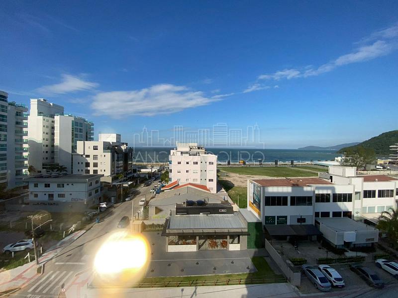 3 suítes, 2 vagas, Sacada com churrasqueira, Itajaí. — foto 31