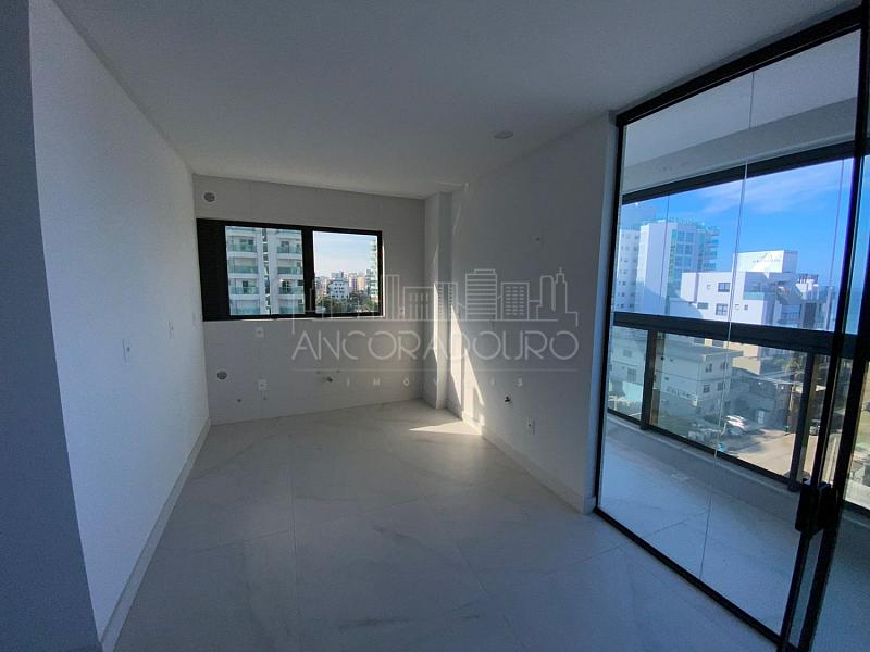 3 suítes, 2 vagas, Sacada com churrasqueira, Itajaí. — foto 25