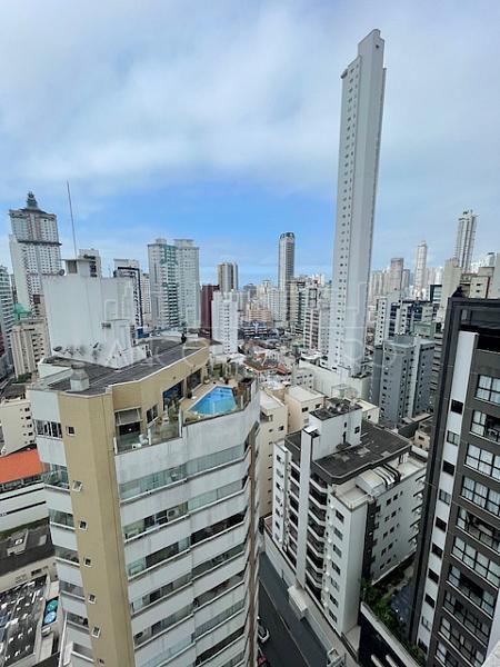 3 suítes, 3 vagas garagem, mobiliado, Centro de Balneário Camboriú. — foto 28