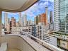 3 Dormit�rios (sendo 1 su�te), 2 vagas de garagem, mobiliado, centro de Balne�rio Cambori�. 10