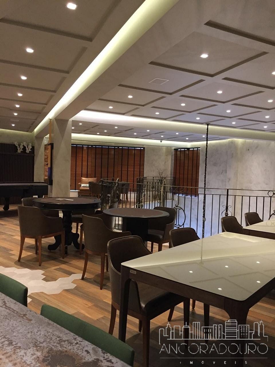 Apartamento à venda com 4 quartos, 200m² - Foto 10