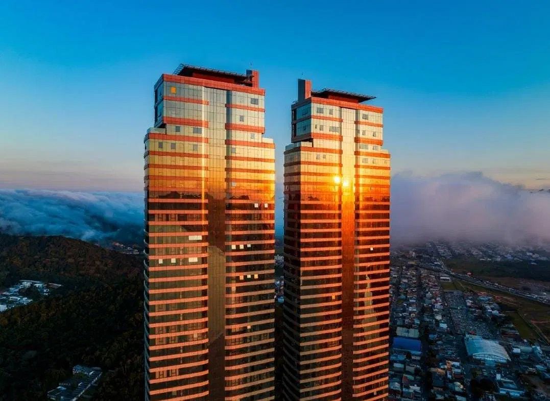 Apartamento, 4 quartos, 265 m² - Foto 1