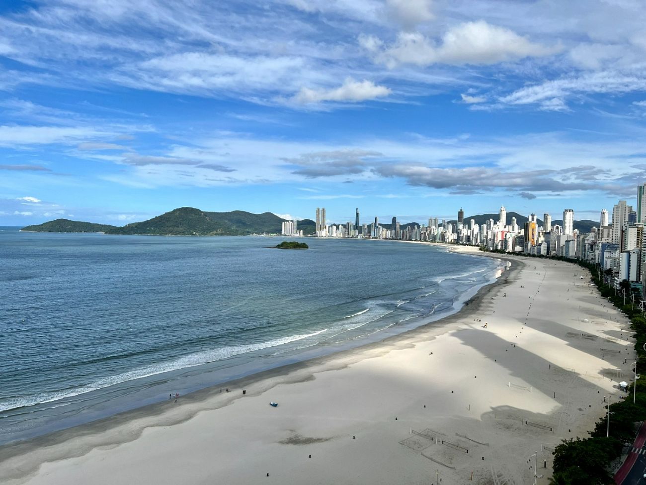 Apartamento, 4 quartos, 264 m² - Foto 2