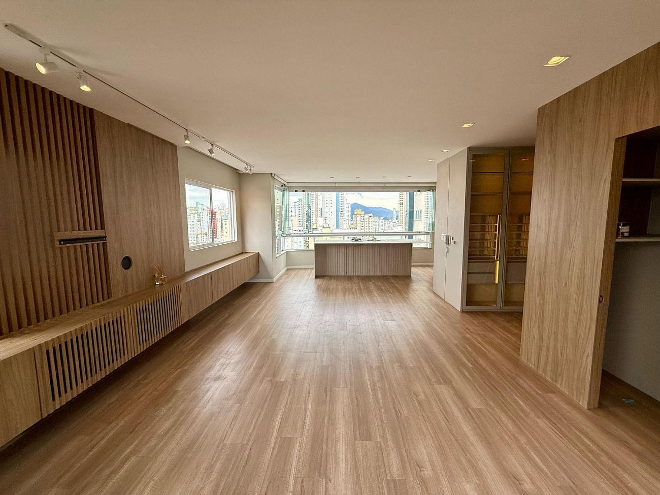 Apartamento, 4 quartos, 240 m² - Foto 3