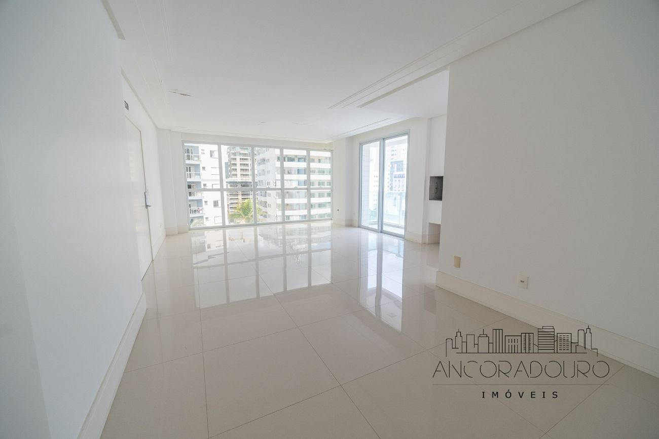 Apartamento, 3 quartos, 162 m² - Foto 2