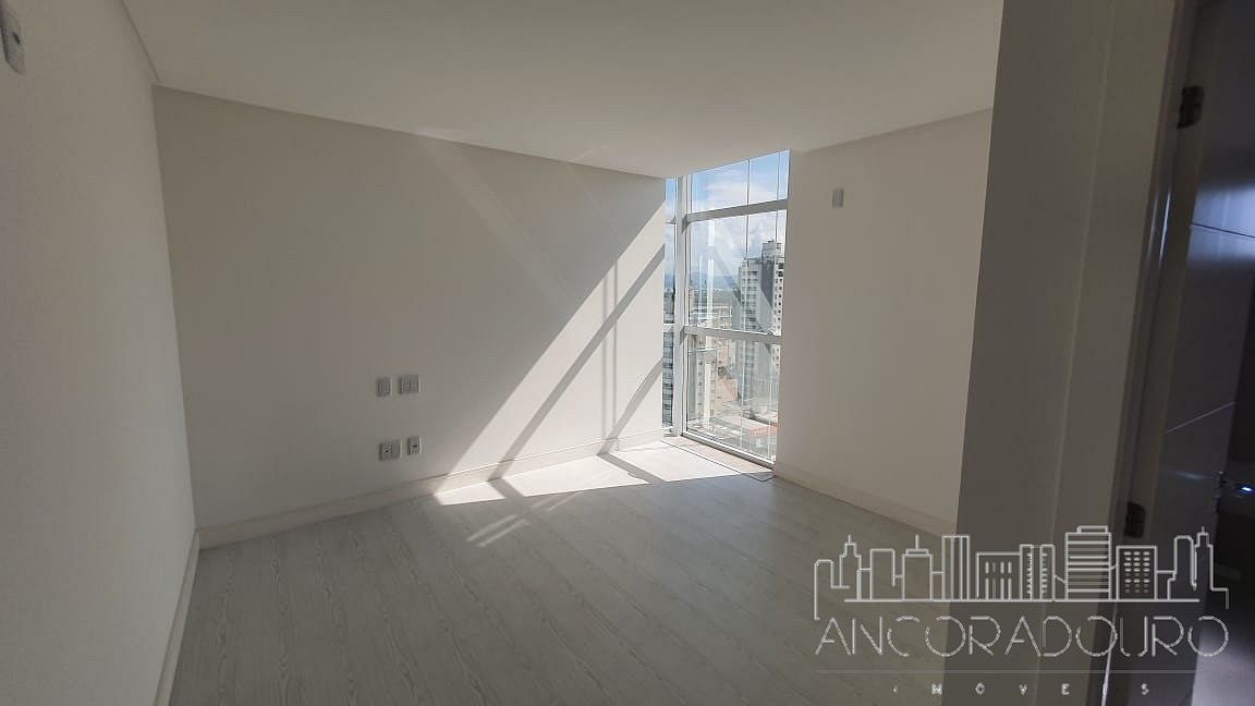 Apartamento, 3 quartos, 130 m² - Foto 5