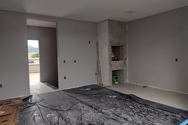 Casa com 3 quartos à venda, 245m², 5 banheiros, 2 garagens - Bairro dos Municípios - Balneário Camboriú