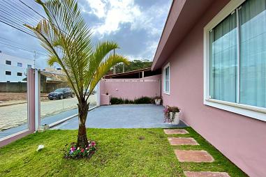 Casa com 2 quartos à venda, 221m², 3 banheiros, 2 garagens - São Francisco de Assis - Camboriú