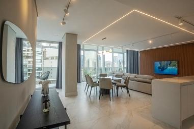 Apartamento com 2 quartos para alugar, 200m², 3 banheiros, 3 garagens - Jardim Paulistano - São Paulo