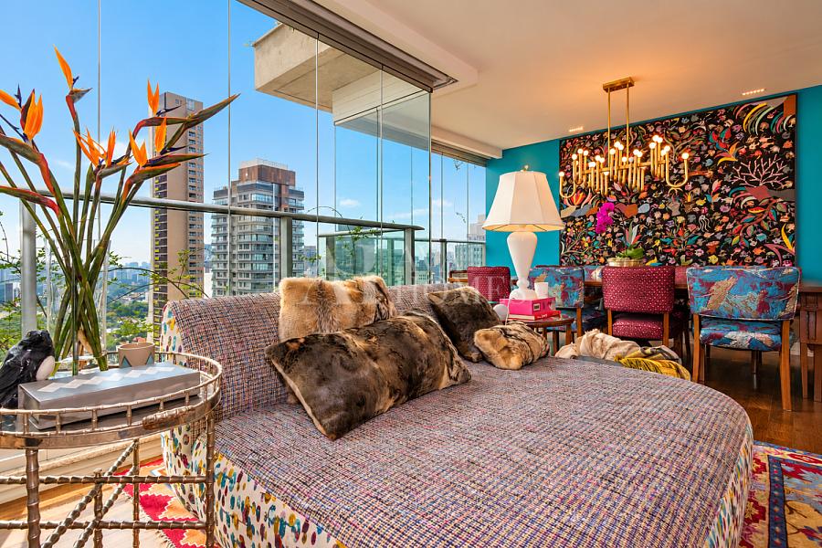Mobiliado e Decorado - Exclusivo - 178m� com 2 su�tes e 2 vagas e vista eterna para o Jardim Europa 10