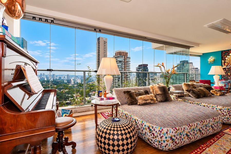 Mobiliado e Decorado - Exclusivo - 178m� com 2 su�tes e 2 vagas e vista eterna para o Jardim Europa 12