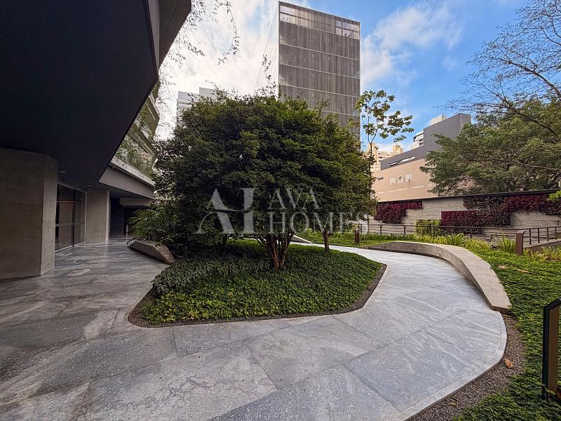 Mobiliado e Decorado - Exclusivo - 178m� com 2 su�tes e 2 vagas e vista eterna para o Jardim Europa 50
