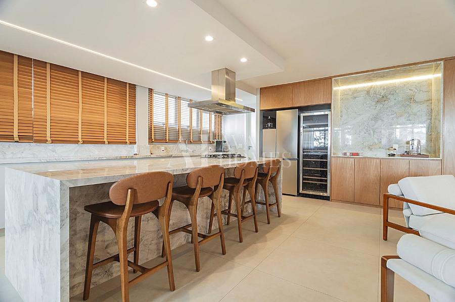 Mobiliado de  207 m� | 3 Su�tes | 2 Vagas | Venda ou Loca��o Jardim Am�rica 3