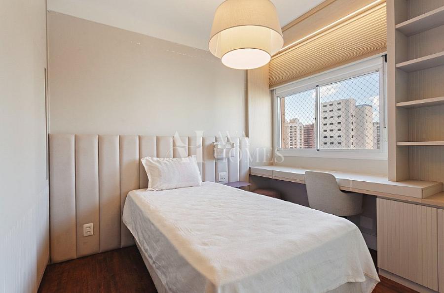 225 m� Mobiliado | 3 Su�tes | 5 Vagas | venda ou Loca��o em Moema - S�o Paulo 16