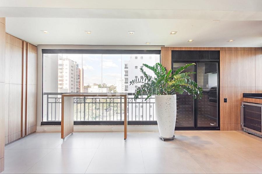 225 m� Mobiliado | 3 Su�tes | 5 Vagas | venda ou Loca��o em Moema - S�o Paulo 11