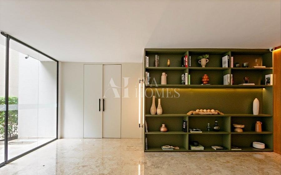 Mobiliado de 290 m� para Loca��o | 3 Su�tes | 2 vagas no Jardim Am�rica 18