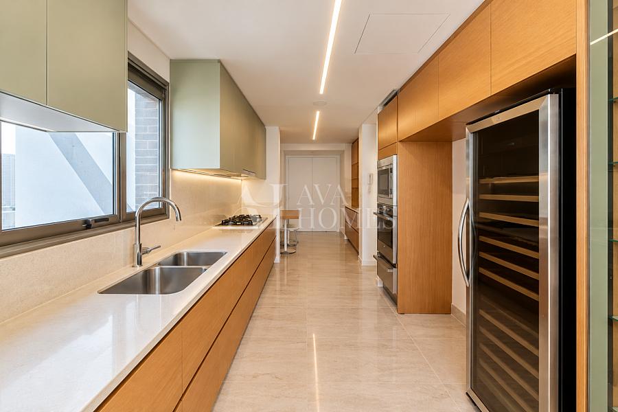 332 m� | 3 Su�tes | 4 vagas | Vista Panor�mica para Loca��o em Pinheiros - SP 12