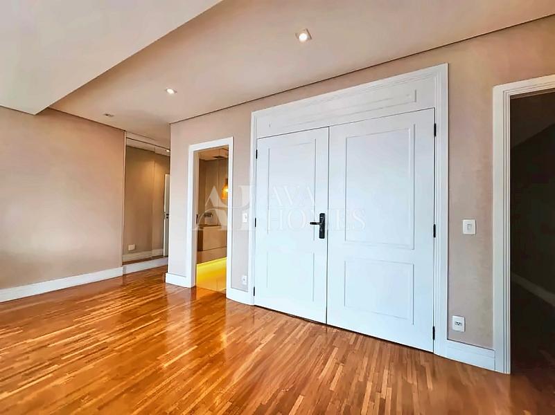 236 m�, 2 quartos sendo 2 su�tes e 4 vagas � venda no bairro Cidade Jardim - SP 7