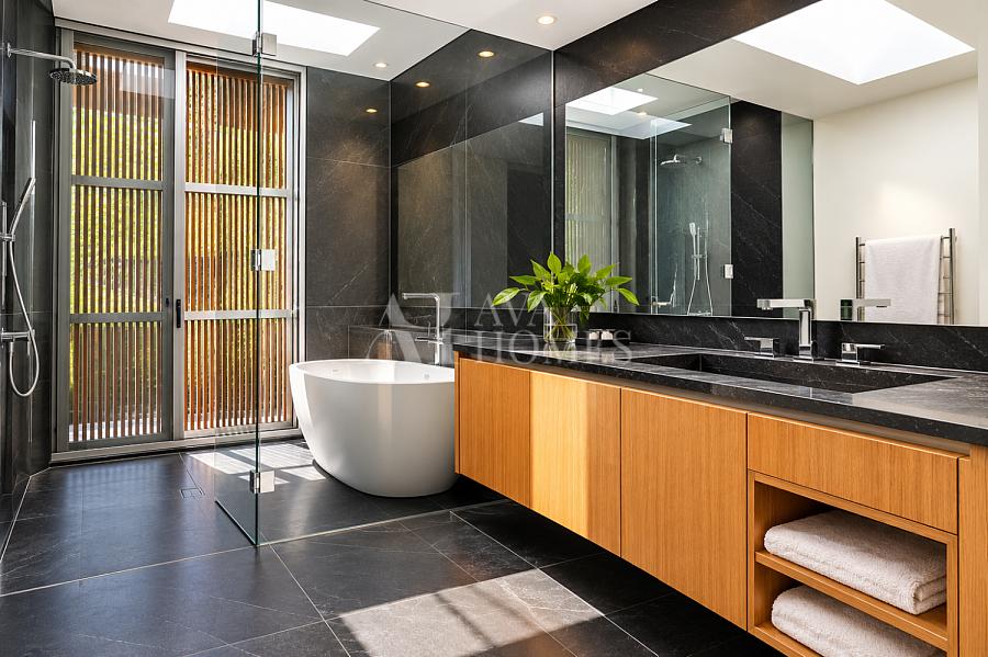 Em Rua Fechada | Arquitetura autoral, natureza e exclusividade | 970 m� | 4 Su�tes | 6 vagas para venda em Alto de Pinheiros - SP 37