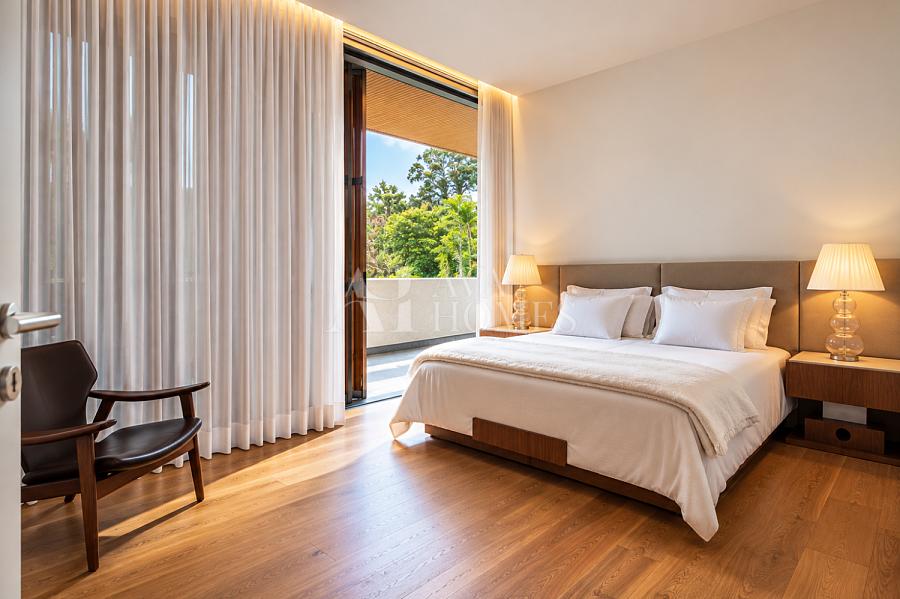 Em Rua Fechada | Arquitetura autoral, natureza e exclusividade | 970 m� | 4 Su�tes | 6 vagas para venda em Alto de Pinheiros - SP 39