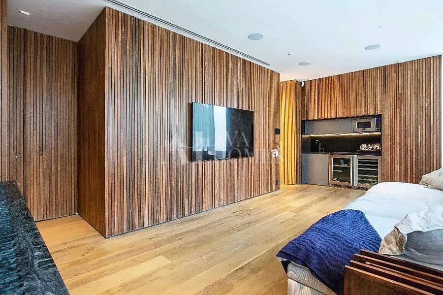 Em Rua Fechada | Arquitetura autoral, natureza e exclusividade | 970 m� | 4 Su�tes | 6 vagas para venda em Alto de Pinheiros - SP 27