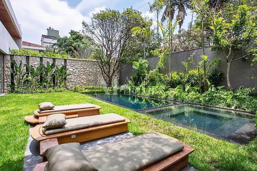 Em Rua Fechada | Arquitetura autoral, natureza e exclusividade | 970 m� | 4 Su�tes | 6 vagas para venda em Alto de Pinheiros - SP 15