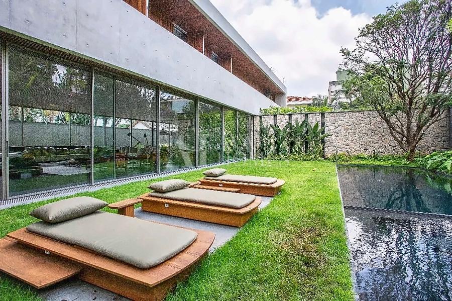 Em Rua Fechada | Arquitetura autoral, natureza e exclusividade | 970 m� | 4 Su�tes | 6 vagas para venda em Alto de Pinheiros - SP 14