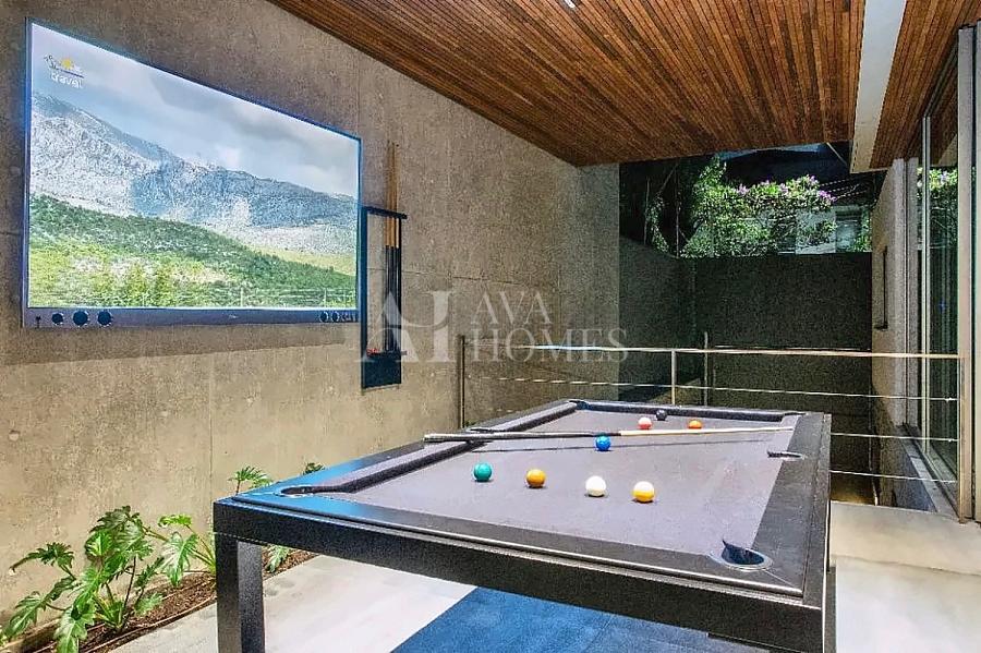 Em Rua Fechada | Arquitetura autoral, natureza e exclusividade | 970 m� | 4 Su�tes | 6 vagas para venda em Alto de Pinheiros - SP 33