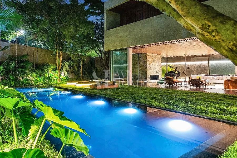Em Rua Fechada | Arquitetura autoral, natureza e exclusividade | 970 m� | 4 Su�tes | 6 vagas para venda em Alto de Pinheiros - SP 35