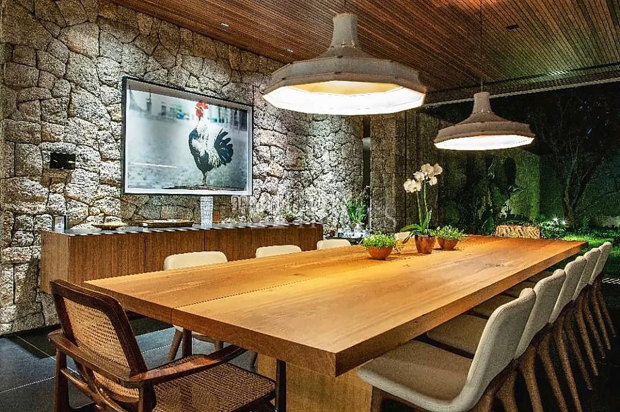 Em Rua Fechada | Arquitetura autoral, natureza e exclusividade | 970 m� | 4 Su�tes | 6 vagas para venda em Alto de Pinheiros - SP 12