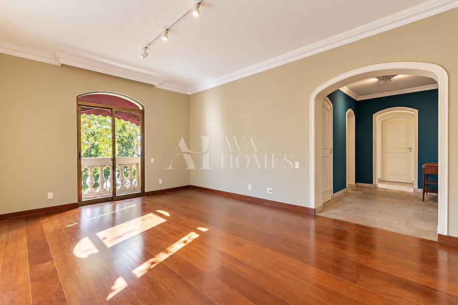 Um Charmoso Cl�ssico Lindenberg | 290 m� | 4 Dormit�rios (2 Su�tes)| 4 Vagas a venda nos Jardins - SP 1