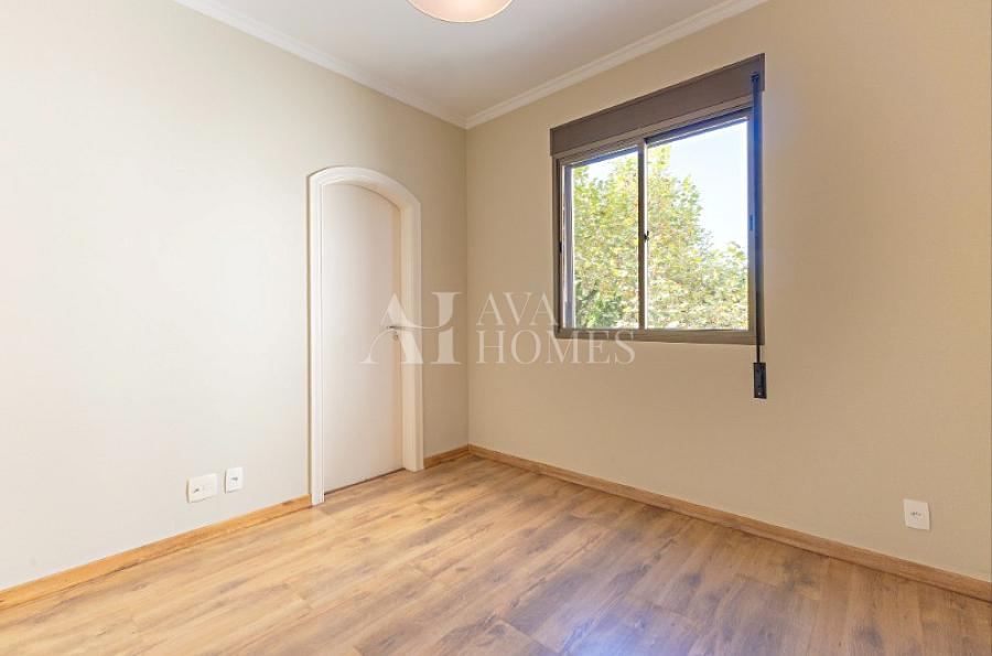 Um Charmoso Cl�ssico Lindenberg | 290 m� | 4 Dormit�rios (2 Su�tes)| 4 Vagas a venda nos Jardins - SP 13