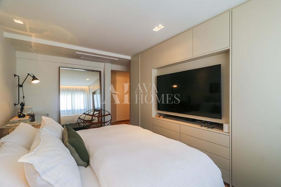 Reformado | Um cl�ssico Lindenberg| 244 m� | 3 Su�tes | 3 vagas no Jardim Paulista - SP 17