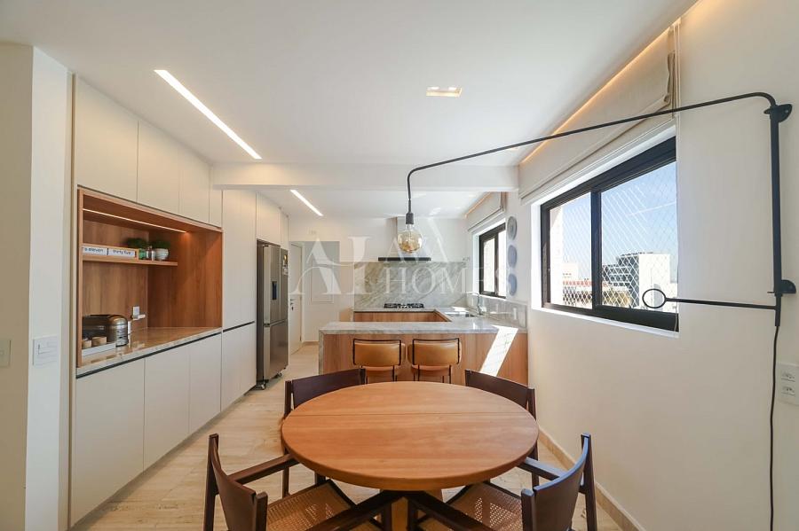 Reformado | Um cl�ssico Lindenberg| 244 m� | 3 Su�tes | 3 vagas no Jardim Paulista - SP 8