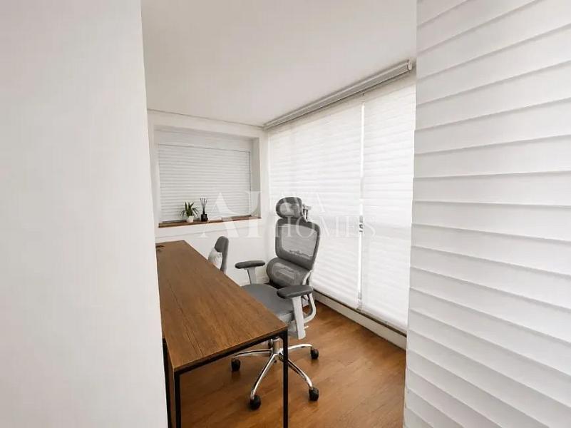 197 m� | 4 Dormit�rios | 3 Su�tes | 4 Vagas para loca��o 17