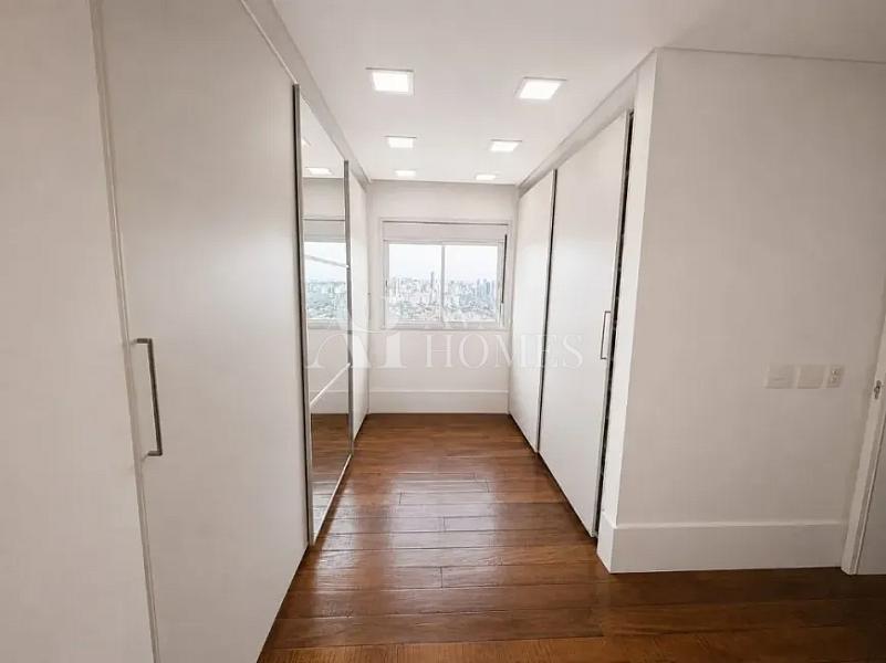 197 m� | 4 Dormit�rios | 3 Su�tes | 4 Vagas para loca��o 19