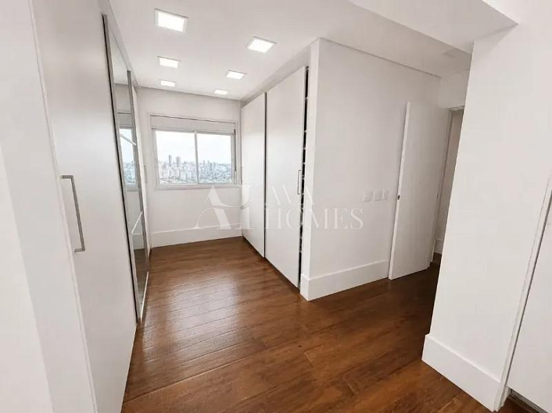 197 m� | 4 Dormit�rios | 3 Su�tes | 4 Vagas para loca��o 20
