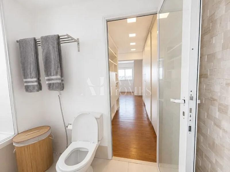 197 m� | 4 Dormit�rios | 3 Su�tes | 4 Vagas para loca��o 27
