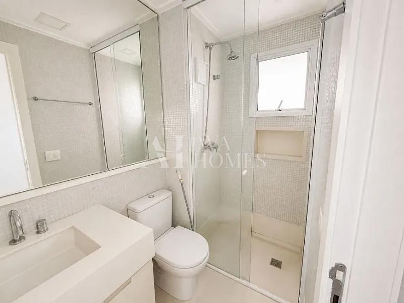 197 m� | 4 Dormit�rios | 3 Su�tes | 4 Vagas para loca��o 32