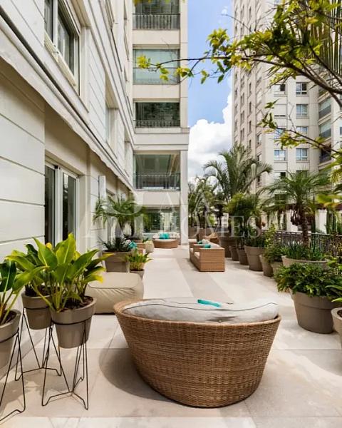 Ares de Casa com 893 m�, 4 su�tes e 6 vagas � venda no bairro Vila Ol�mpia. 5