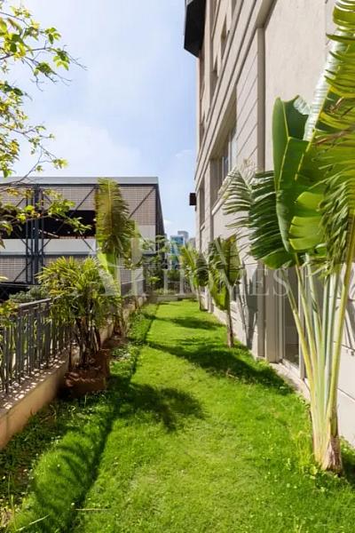 Ares de Casa com 893 m�, 4 su�tes e 6 vagas � venda no bairro Vila Ol�mpia. 8