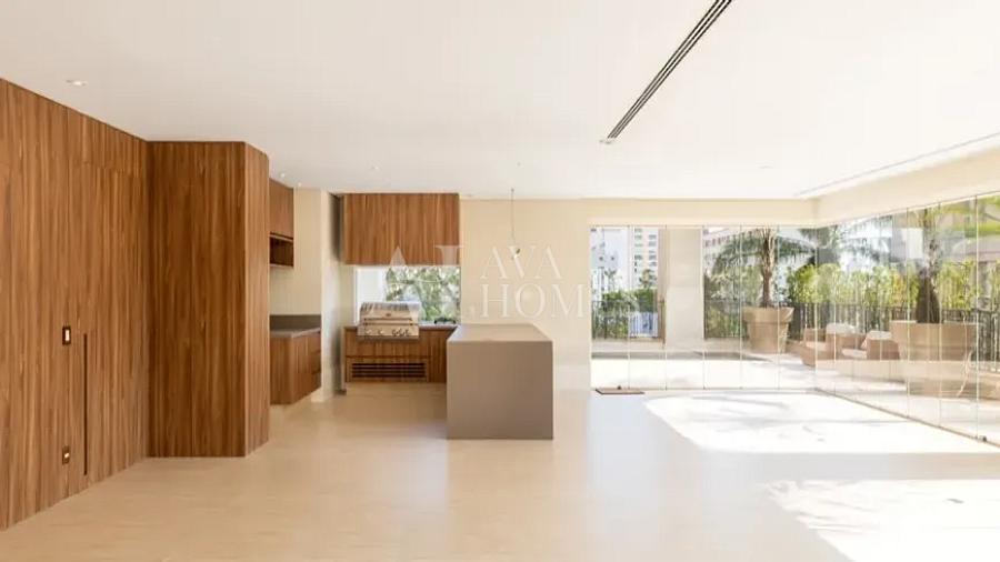 Ares de Casa com 893 m�, 4 su�tes e 6 vagas � venda no bairro Vila Ol�mpia. 18