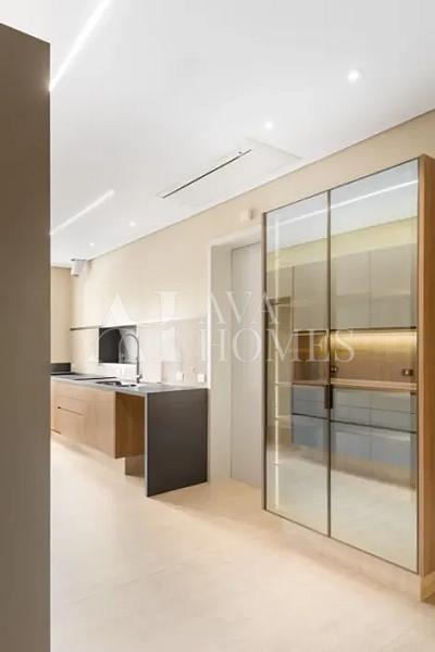 Ares de Casa com 893 m�, 4 su�tes e 6 vagas � venda no bairro Vila Ol�mpia. 22