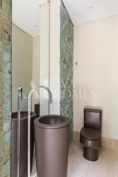 Ares de Casa com 893 m�, 4 su�tes e 6 vagas � venda no bairro Vila Ol�mpia. 27