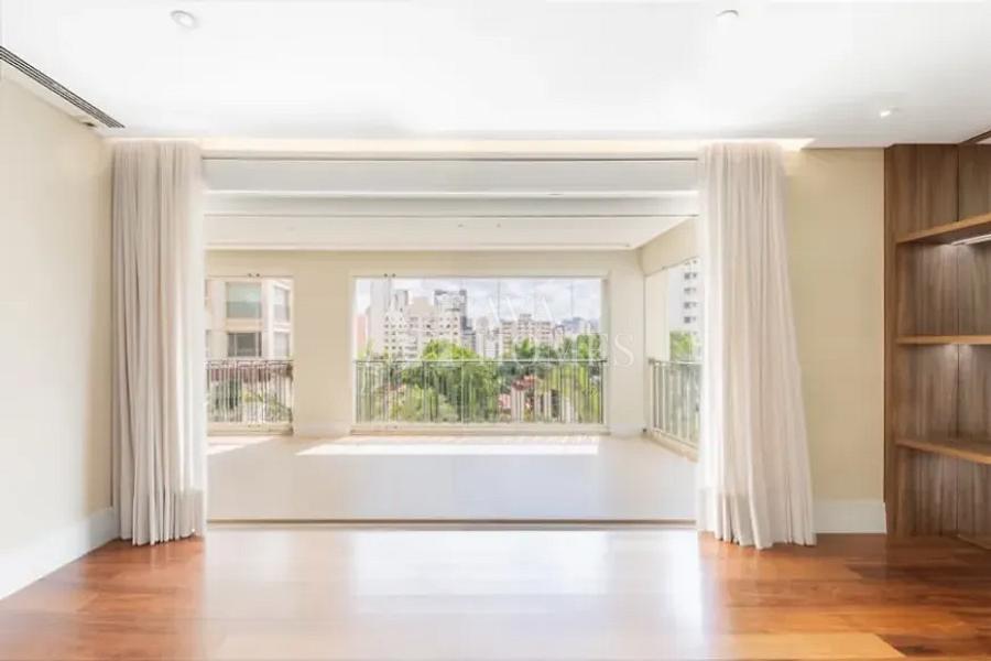 Ares de Casa com 893 m�, 4 su�tes e 6 vagas � venda no bairro Vila Ol�mpia. 51
