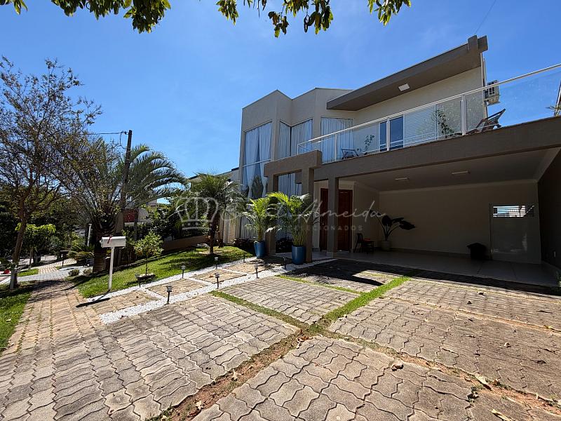 Casa em Condomínio com 3 quartos à venda, 230m², 2 banheiros, 2 garagens - Condomínio Terras de Atibaia I - Atibaia — foto 2