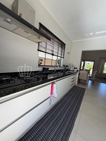 Casa em Condomínio com 3 quartos à venda, 148m², 3 banheiros, 2 garagens - Condomínio Terras de Atibaia I - Atibaia — foto 8