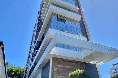 Apartamento com 3 suítes no Atiradores